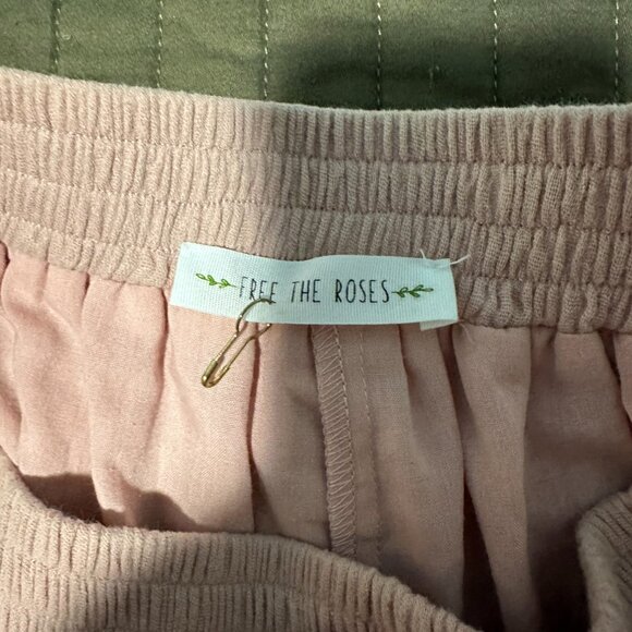 Nordstrom Free The Roses Dusty Pink Gauze shorts, New without Tags, Small - Picture 5 of 7